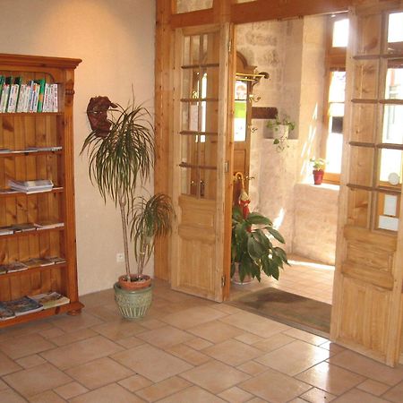 Hotel Du Donjon Aulnay  Εξωτερικό φωτογραφία