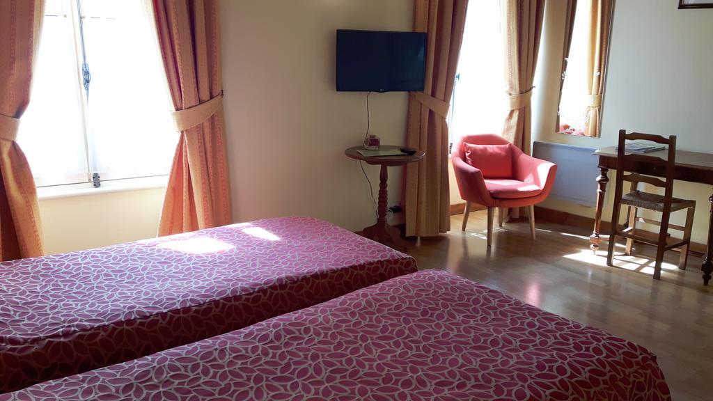 Hotel Du Donjon Aulnay  Εξωτερικό φωτογραφία