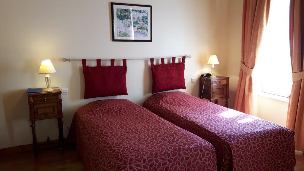 Hotel Du Donjon Aulnay  Εξωτερικό φωτογραφία