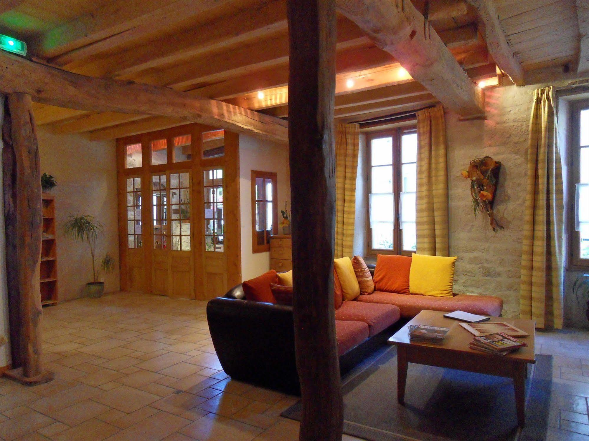 Hotel Du Donjon Aulnay  Εξωτερικό φωτογραφία