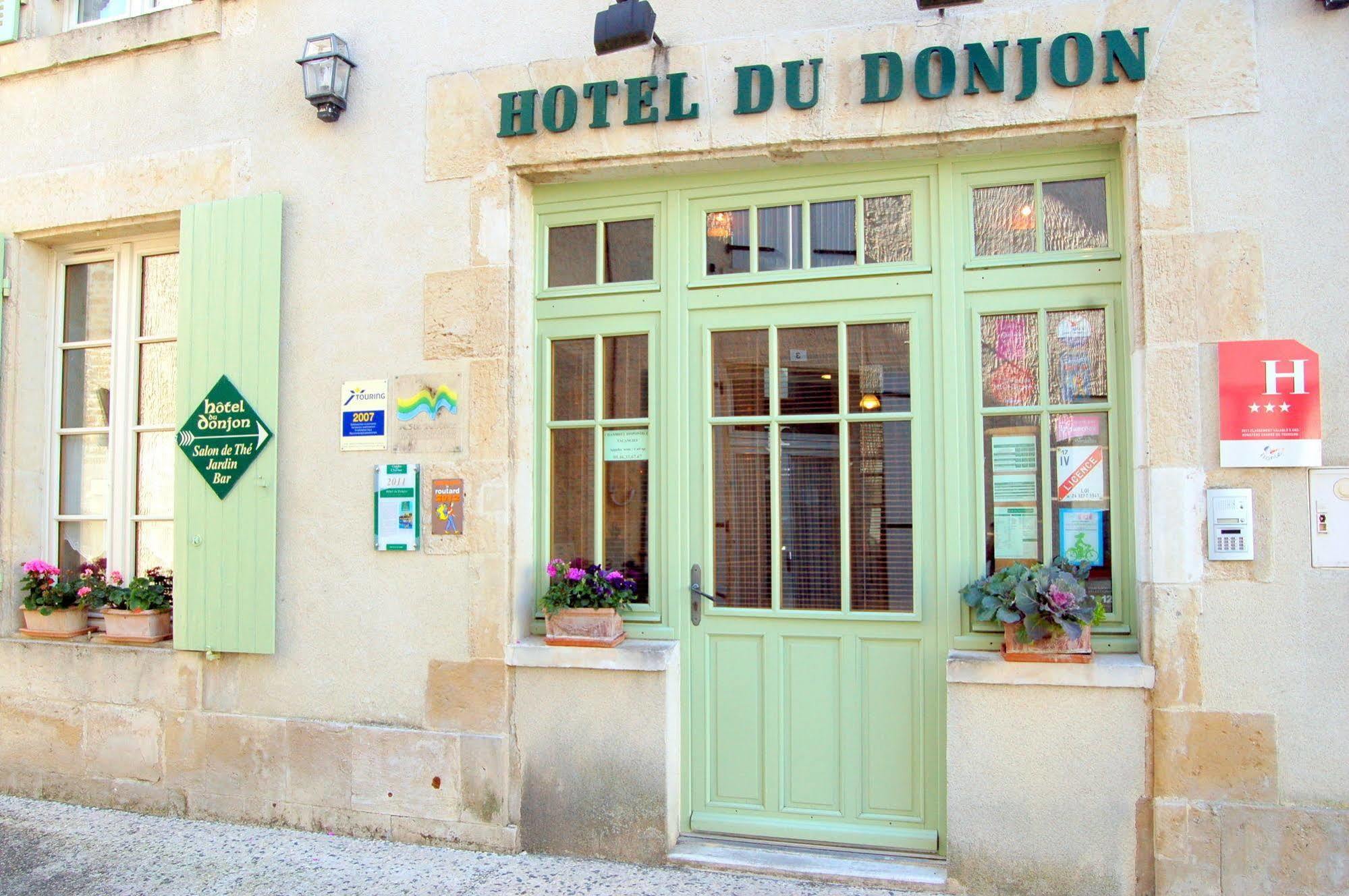 Hotel Du Donjon Aulnay  Εξωτερικό φωτογραφία