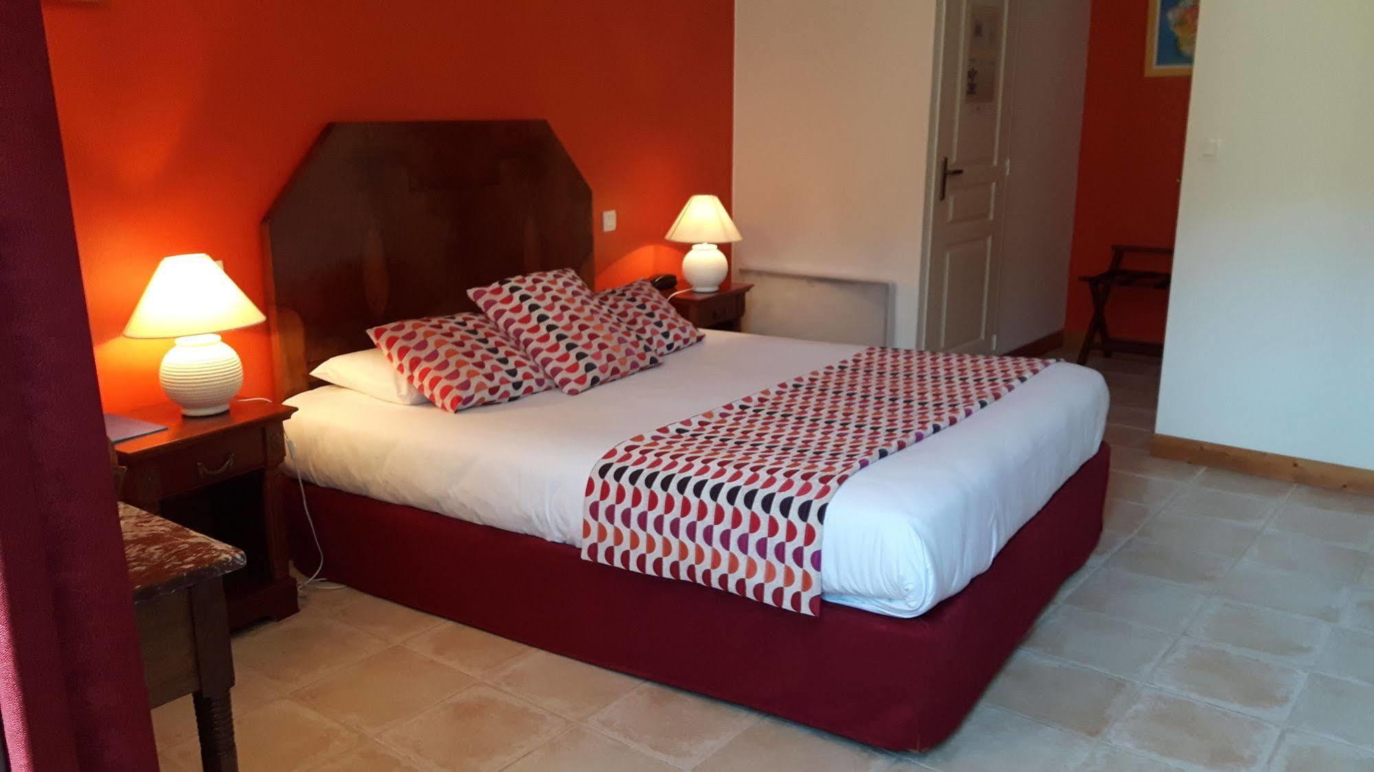 Hotel Du Donjon Aulnay  Εξωτερικό φωτογραφία