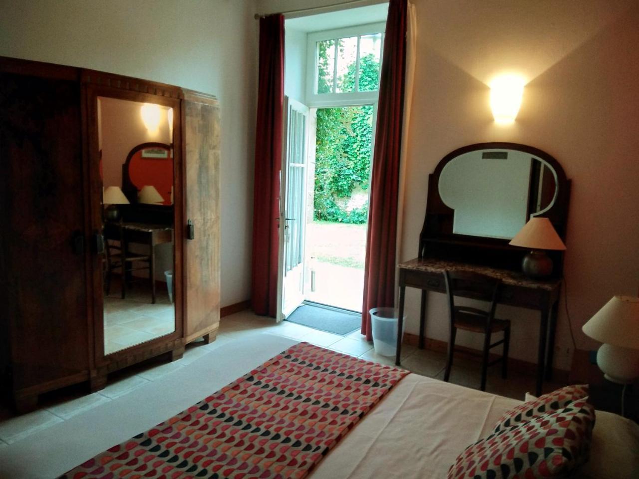 Hotel Du Donjon Aulnay  Εξωτερικό φωτογραφία